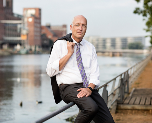 Portrait von Jürgen Paland von Mitsubishi Electric Europe fotgrafiert in Duisburg.